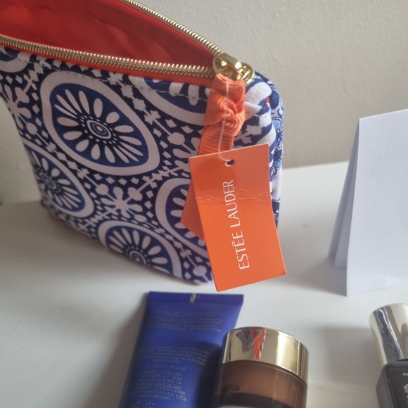 Estee lauder limited edition Lipstick bundle skincare pouch Cosmetics bag travel - Picture 11 of 16